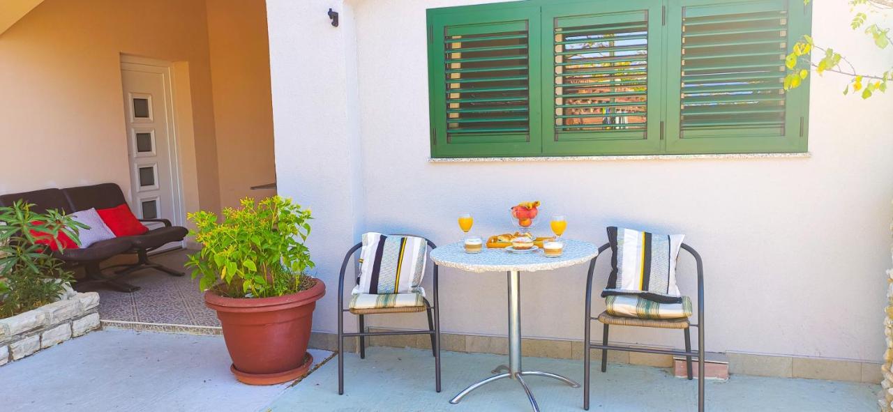 Apartments Marija Karlobag Dış mekan fotoğraf