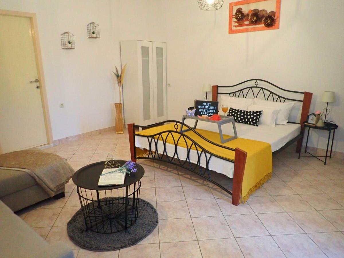 Apartments Marija Karlobag Dış mekan fotoğraf