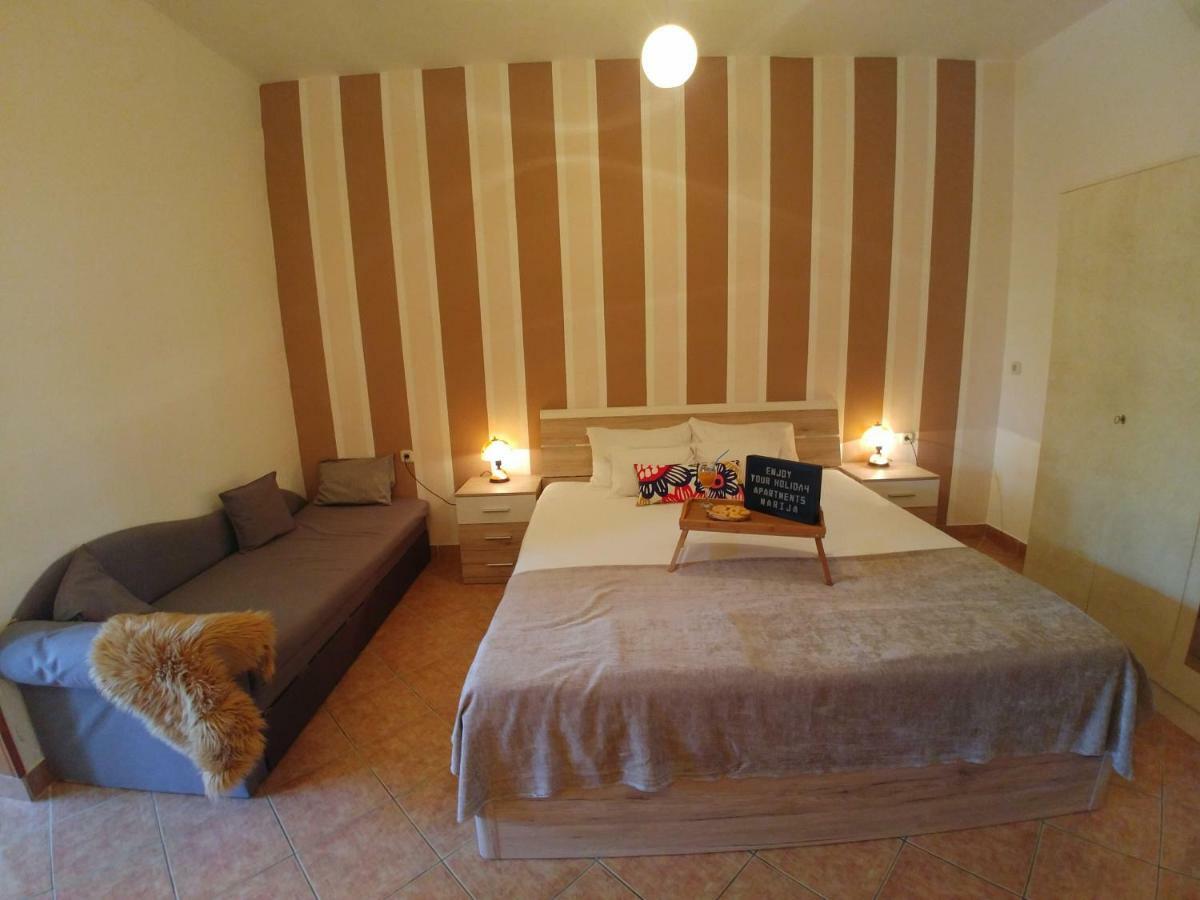Apartments Marija Karlobag Dış mekan fotoğraf